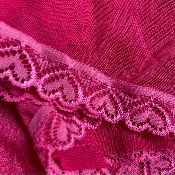 Super cute pink slip with heart details 💕 - Picture 3 of 3